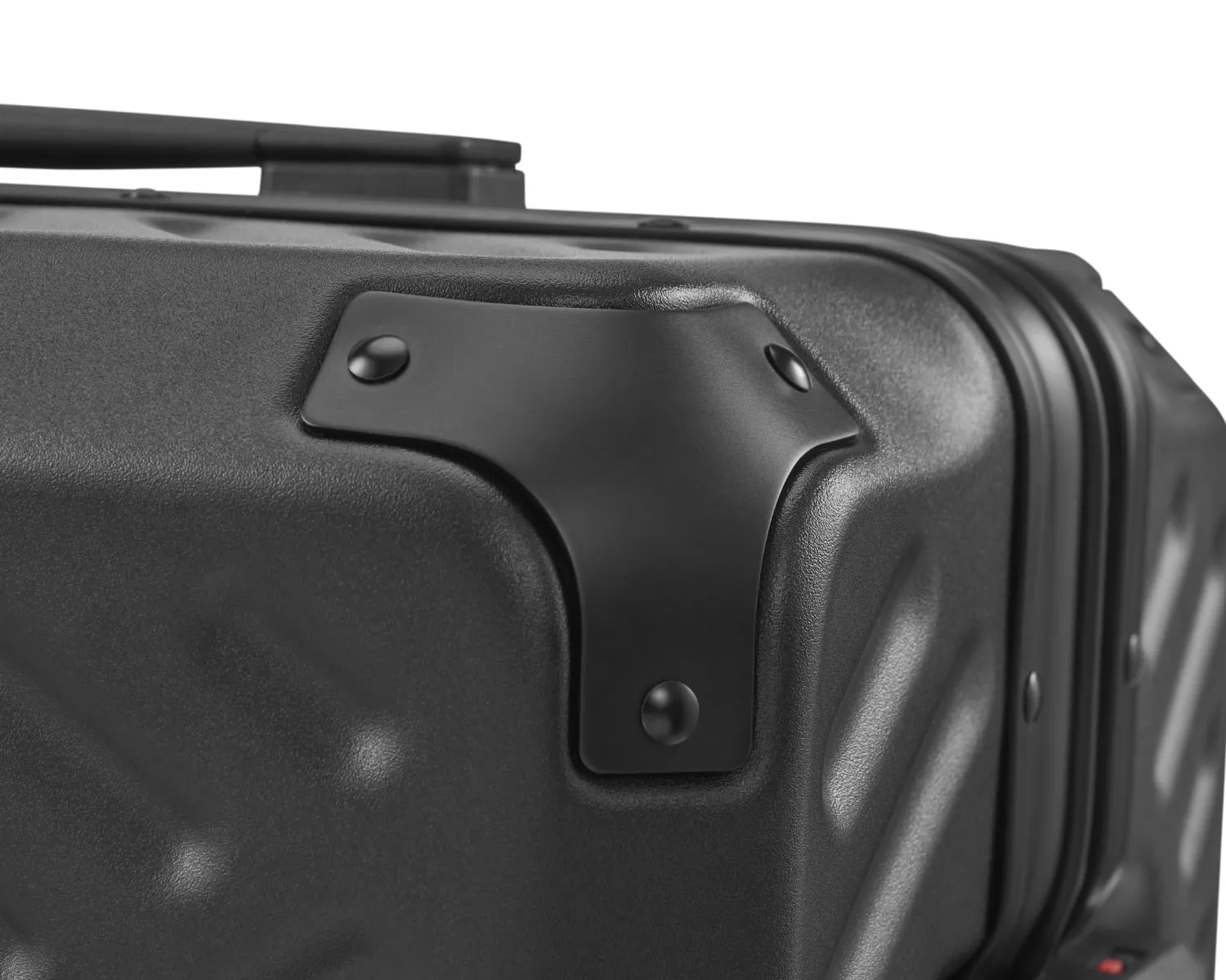 Detailní pohled na zesílený roh zavazadla ROG SLASH Hard Case