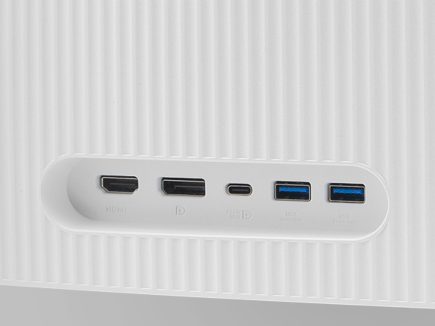 Image showing the VU monitor’s HDMI and USB-C ports, as well as the headphone jack