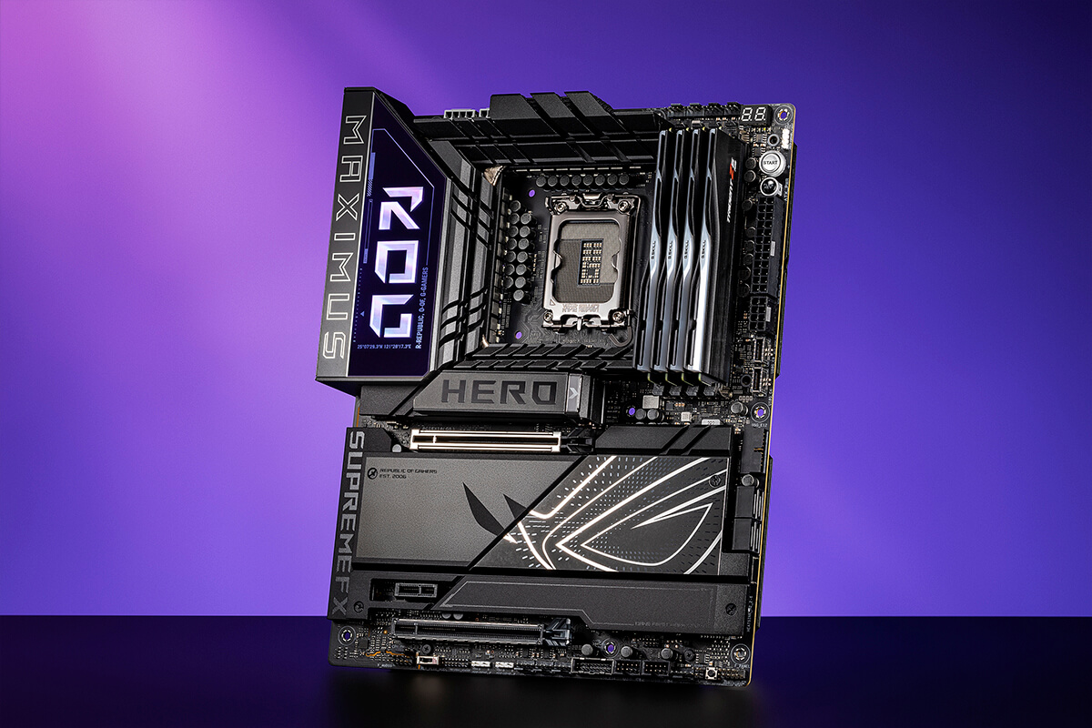 Ángulo frontal de la ROG Maximus Z890 Hero