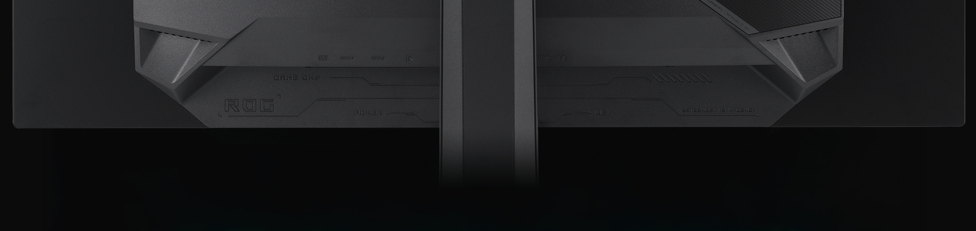 The rear panel of the XG32UCDS features DisplayPort 1.4, HDMI 2.1, and a USB hub.