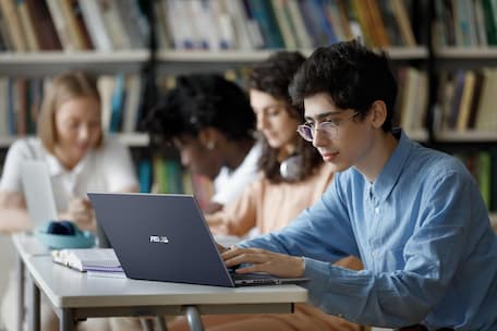 Компания ASUS поставила 10 тысяч ноутбуков для образовательных учреждений Азербайджана