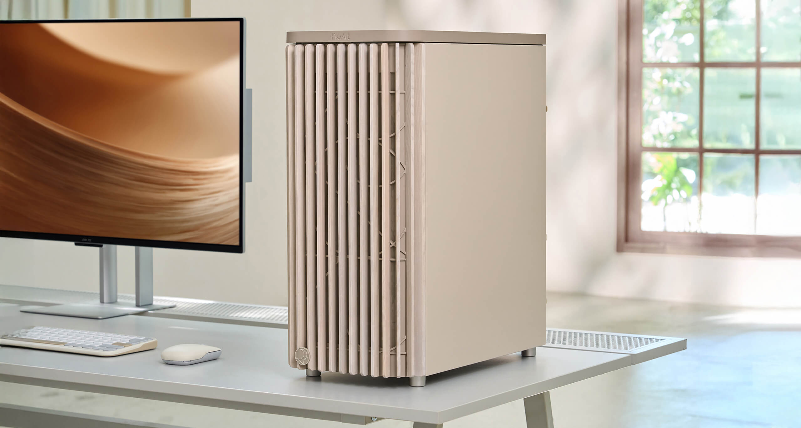 PA401 Wood Edition Beige desk setup
