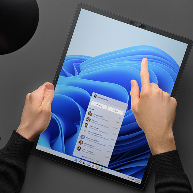 Despliega lo increíble con el ASUS Zenbook 17 Fold OLED