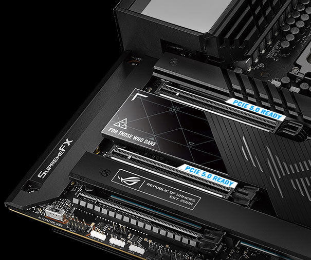 Deska ROG Maximus Z790 Hero je vybavena dvěma rozšiřujícími sloty PCIe 5.0.