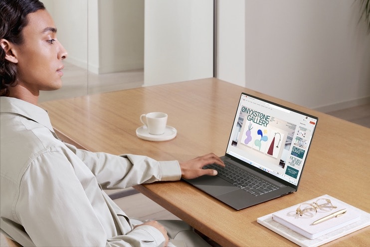 מחשב נייד Zenbook S16 UM5606KA-RJ024W מבית Asus