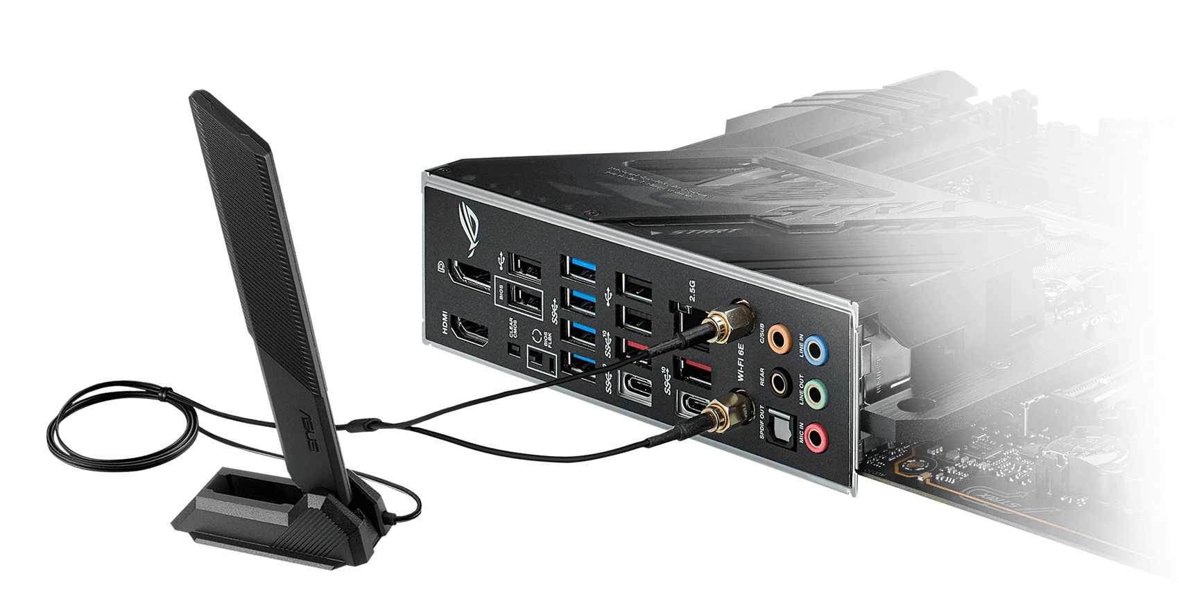 La ROG Strix Z790-F cuenta con WiFi 6E, una antena incluida y Ethernet de 2,5 Gb.