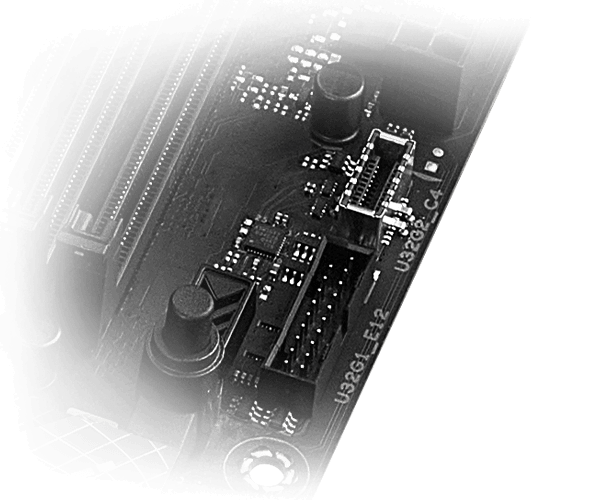 The Strix B760-F features a USB 3.2 Gen 2 front-panel connector.