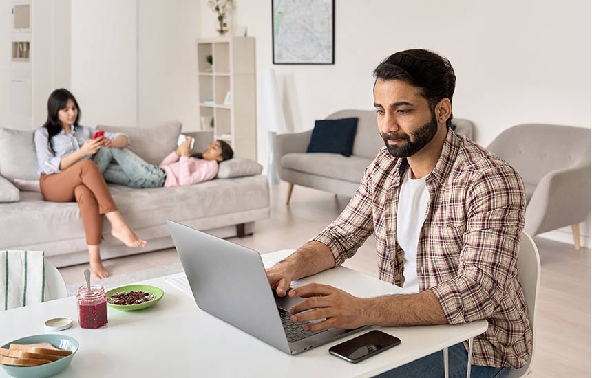 Завдяки mesh-маршрутизаторам ASUS ZenWiFi XT9 ви можете насолоджуватися якісним Wi-Fi у всьому просторі свого дому.