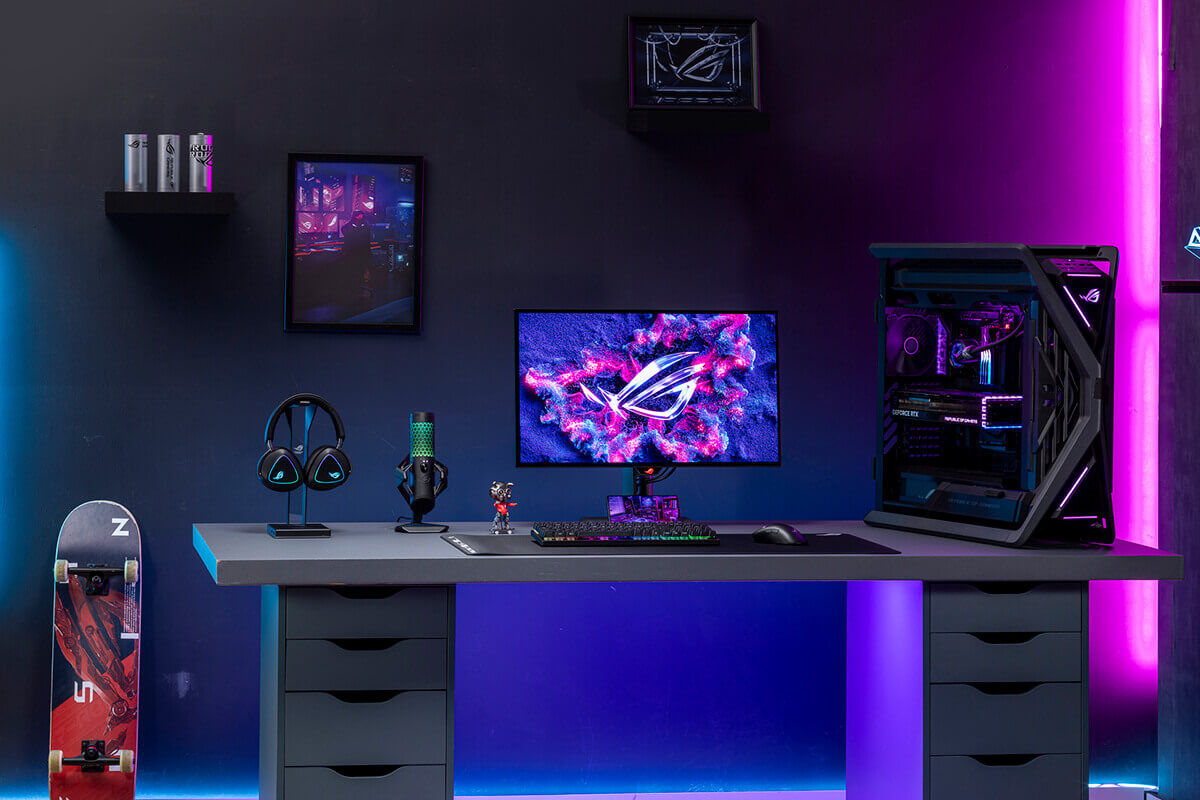 Configuración para juegos ROG con periféricos, monitor y PC para juegos