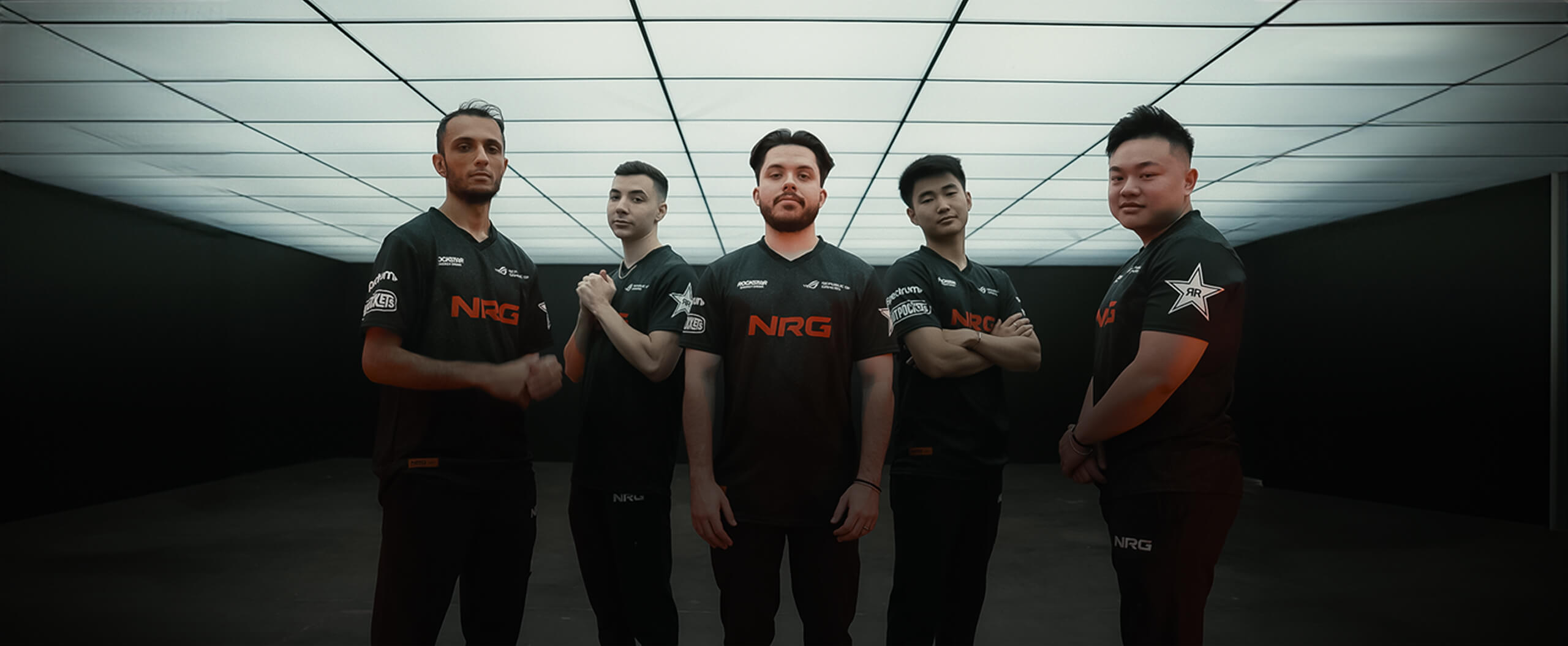 NRG VALORANT戰隊隊員名單照片；由左至右是FNS、Crashies、Ethan、s0m、Victor