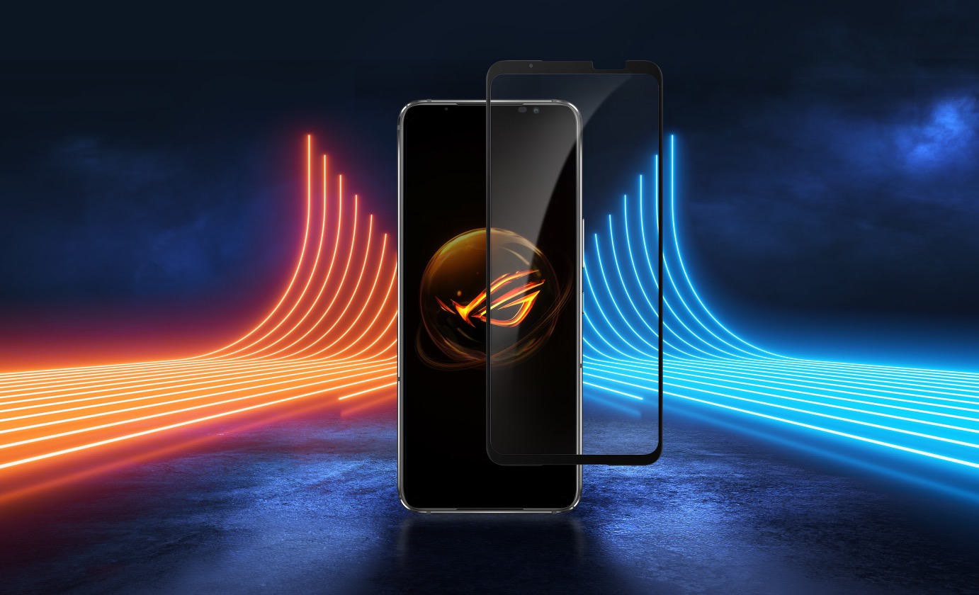 La protezione dello schermo in vetro antibatterico ROG con il telefono del ROG Phone 7 sullo sfondo delle linee blu e arancioni.