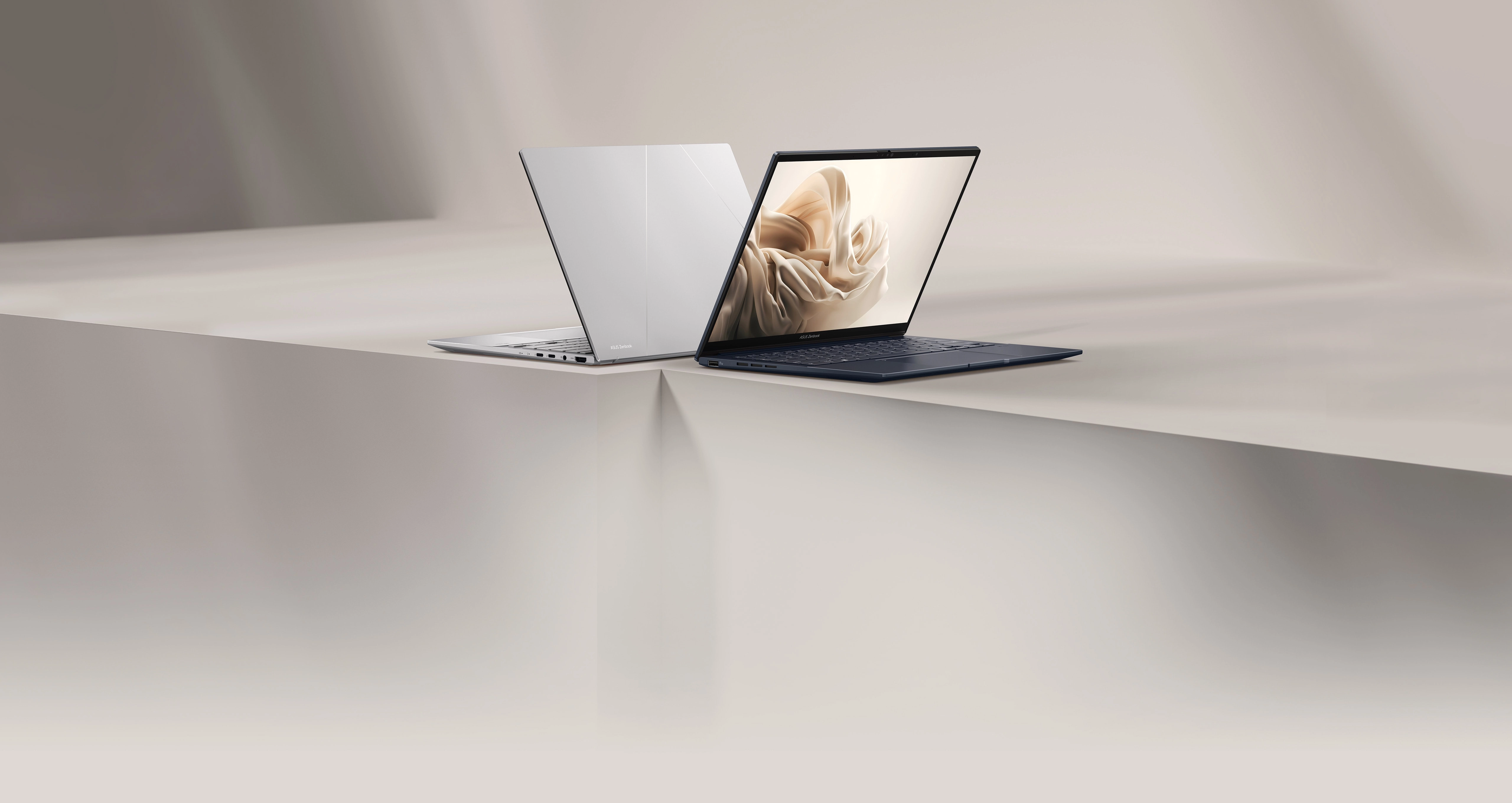 מחשב נייד Zenbook 14 UX3405CA-PZ430W מבית ASUS