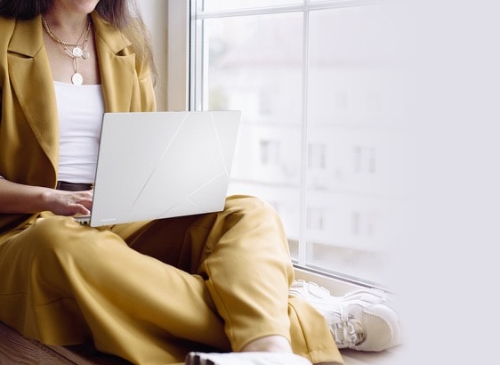 מחשב נייד Zenbook 14 UX3405CA-PZ430W מבית ASUS
