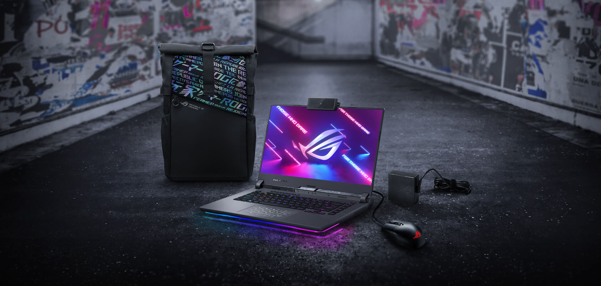 The graffiti wall and eclipse gray tone background image on bundle section