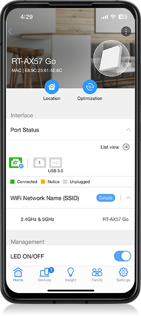Die ASUS Router App-Oberfläche der Geräteinformationen zeigt den Port-Status, WiFi-Netzwerknamen und andere Netzwerkinformationen an.