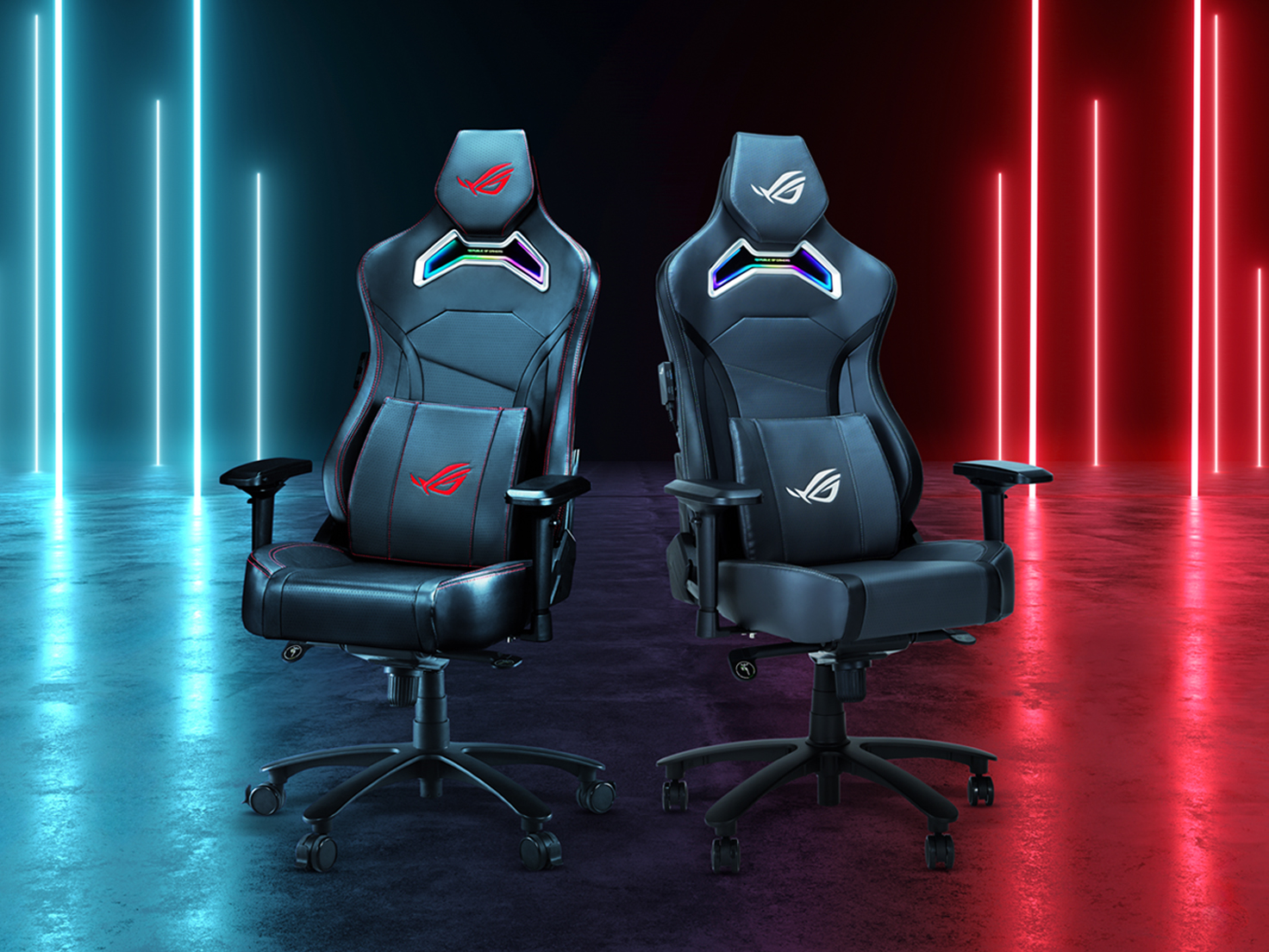 Deux chaises gaming Chariot X en noir et gris côte à côte.