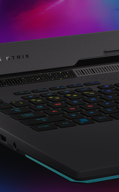 Очень крупный план горячих клавиш ноутбука ROG Strix G17.