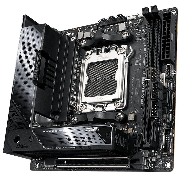 ASUS ROG STRIX X670E-F – Carte mère gaming AMD Ryzen AM5 ATX (PCIe 5.0,  DDR5, 16+2 phases d'alimentation, 4 x M.2 avec radiateurs, USB 3.2 Gen 2x2