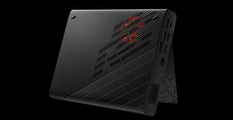 Док-станция ROG XG Mobile с выдвинутой подставкой изображена на черном фоне.