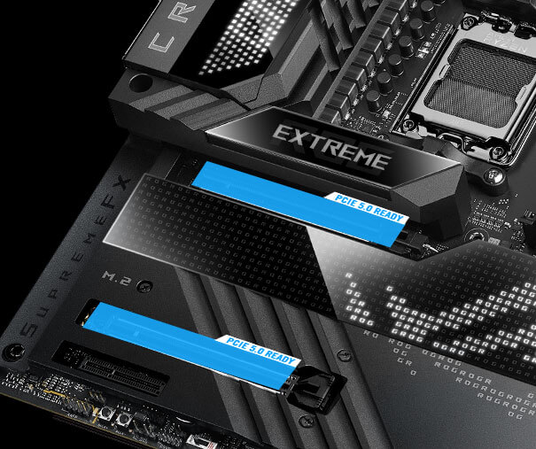 ROG Crosshair X670E Extreme 配備兩個支援 PCIe 5.0 的擴充槽。