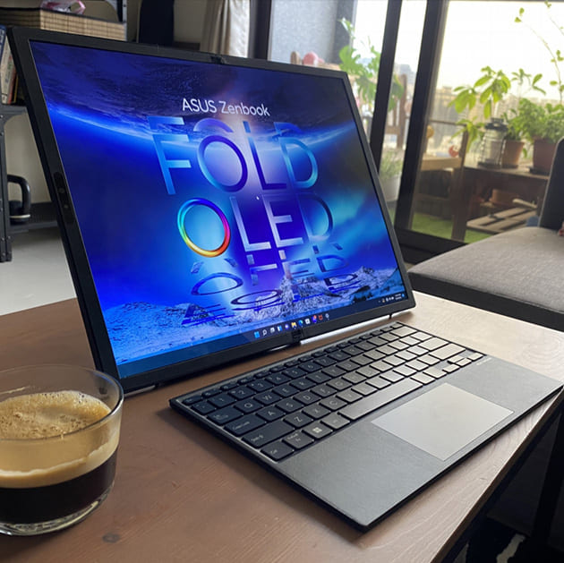 Hands-on: Hybrid Worker's Day With Zenbook 17 Fold OLED