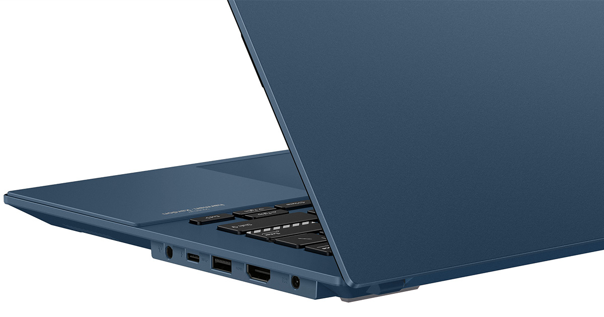 close shot of building block design I/O ports lineup on the right side of the Solar Blue colorway of ASUS Vivobook S 14/15 OLED laptop
