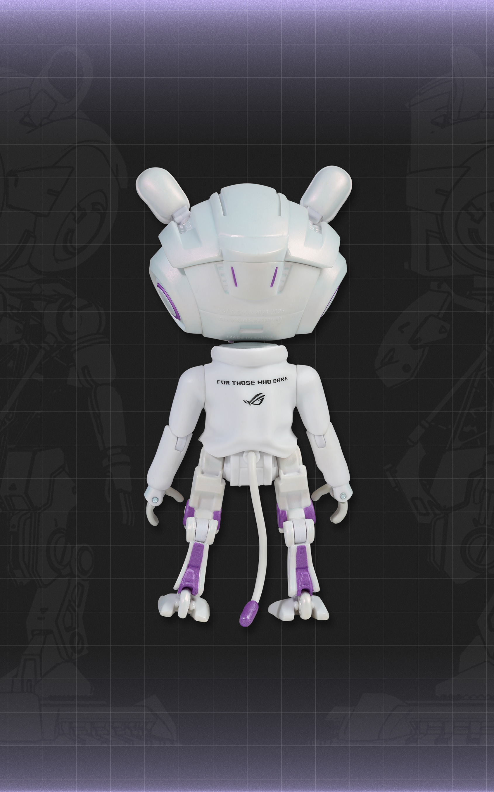 ROG OMNI Model White limited-edition collectible action figure — back view detail. Features highlighted include a Coada pentru echilibru and Costum in stil ROG with branding. The image showcases OMNI Model White’s design details from the rear, emphasizing both functional and stylistic elements for collectors and gamers.