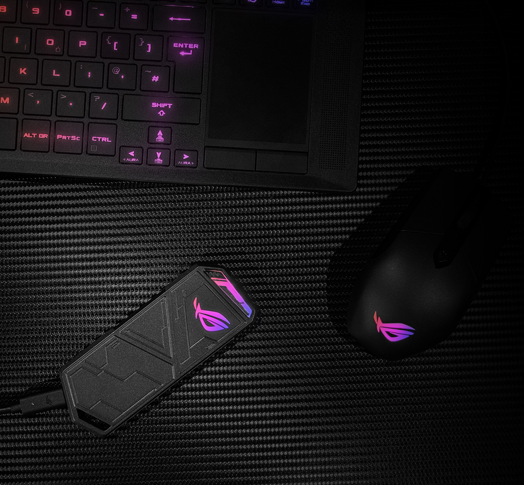 Aura RGB lighting effect of ROG Strix Arion Lite in sync with other ROG gaming peripherals