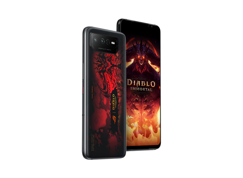 6 Diablo Immortal Edition in hellfire red angled view from front and the other Diablo Immortal Edition in hellfire red angled view from back, tilting at 45 degrees​