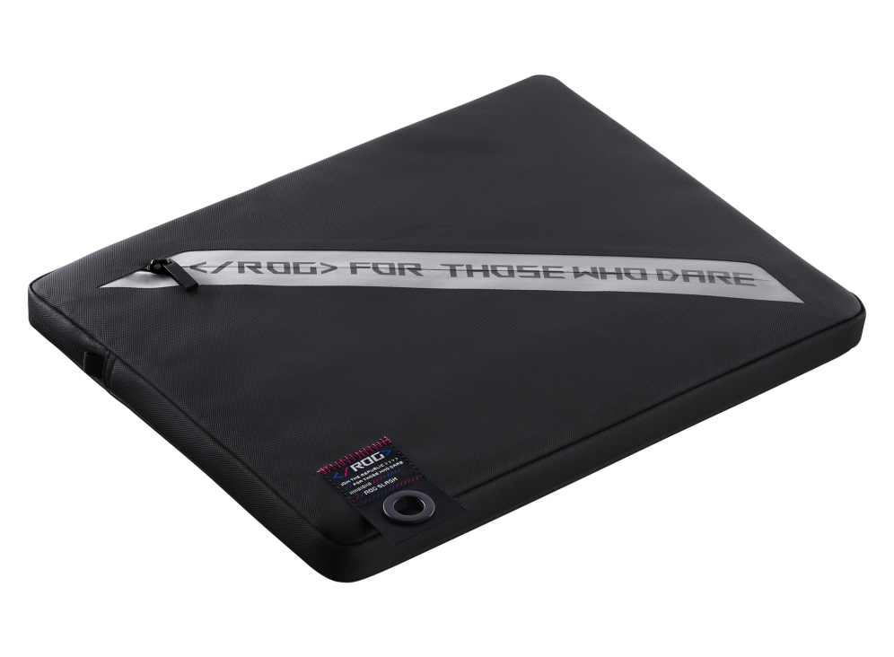 03 - ROG Zephyrus G14 Sleeve (2022) _ Front oblique view