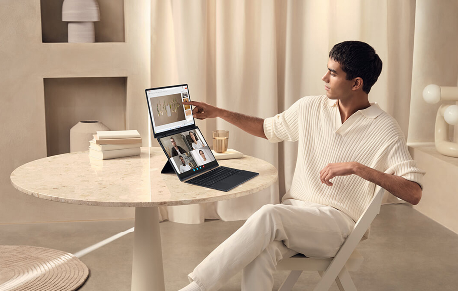 ASUS - ★美品★薄型ケース／HDMIケーブル付★ ASUS VivoBook R209H ☆美品☆薄型ケース／HDMIケーブル付☆ ASUS VivoBook R209H