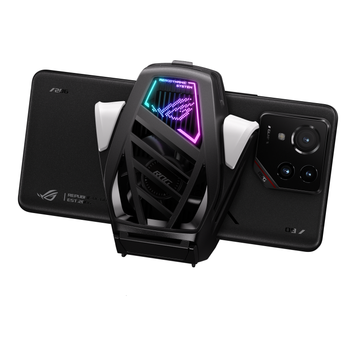 AeroActive Cooler X Pro with ROG Phone 9 Pro angled view from the front