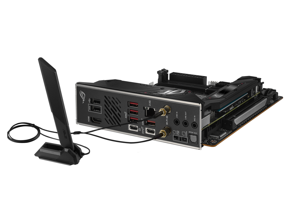 ROG STRIX B650E-I GAMING WIFI with WiFi antenna