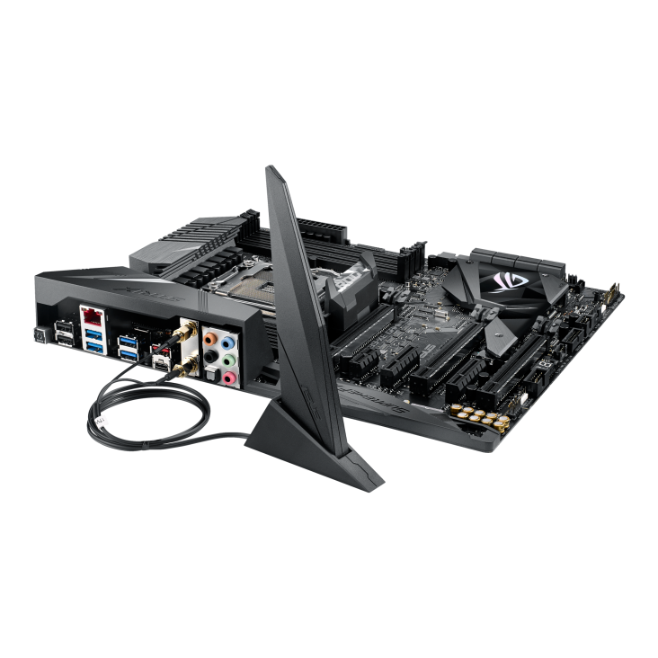 ROG STRIX X299-XE GAMING with WiFi antenna