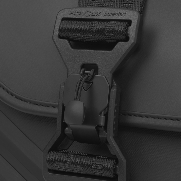 Extreme close-up of the SLASH Sling Bag 2.0 and the FIDLOCK buckle
