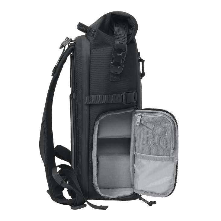 Rgiht side of the ROG Archer Backpack 17 with the side pocket open