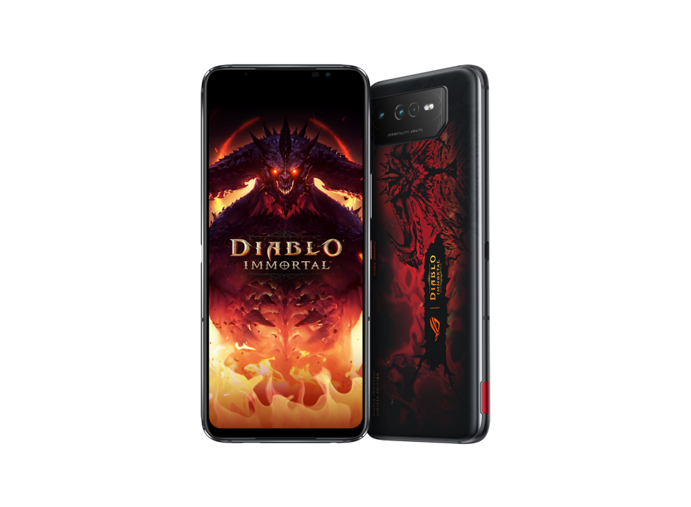 6 Diablo Immortal Edition in hellfire red angled view from front and the other Diablo Immortal Edition in hellfire red angled view from back, tilting at 45 degrees​