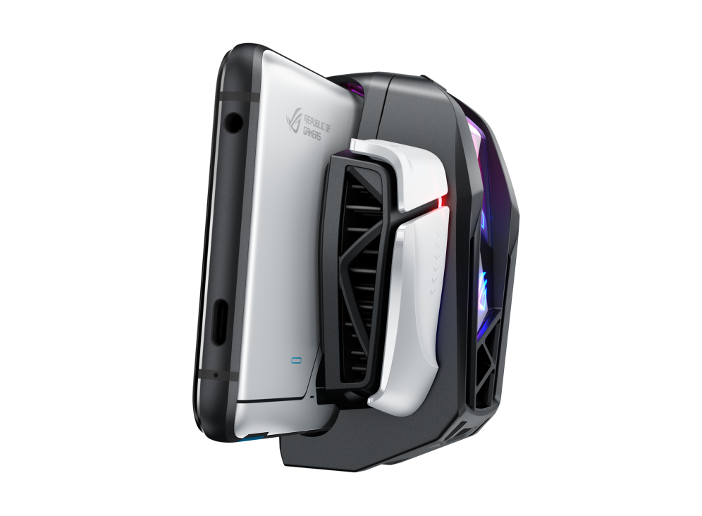 AeroActive Cooler 6 with a ROG Phone 6 Pro angled view from the left side